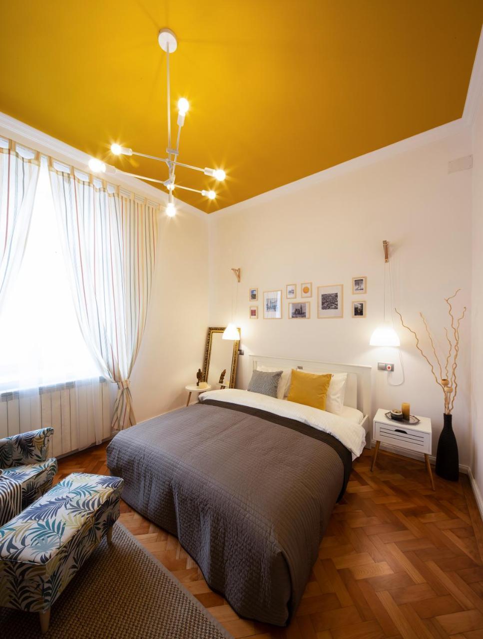 Yellow Apartment Cluj-Napoca Exterior photo