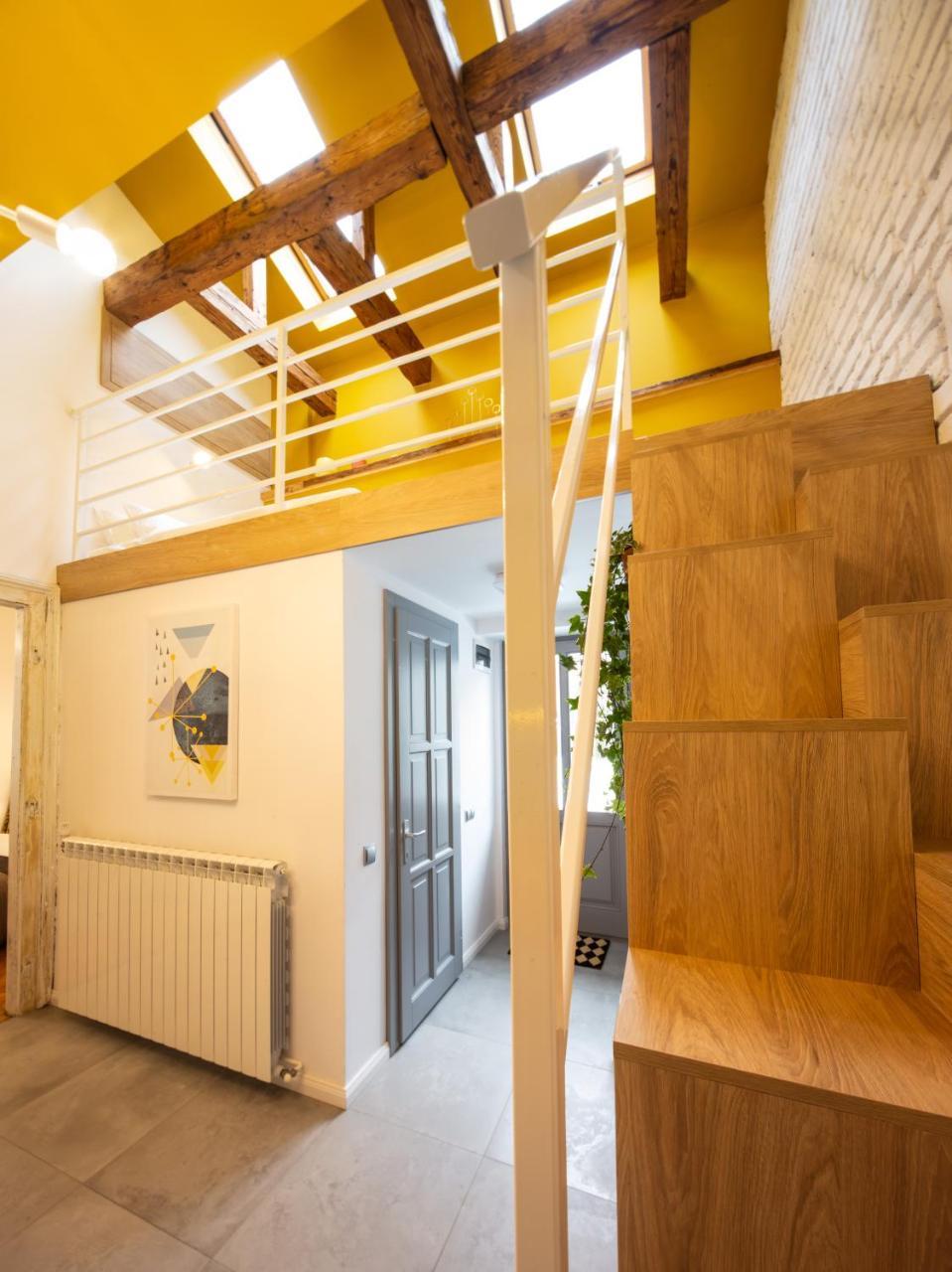 Yellow Apartment Cluj-Napoca Exterior photo